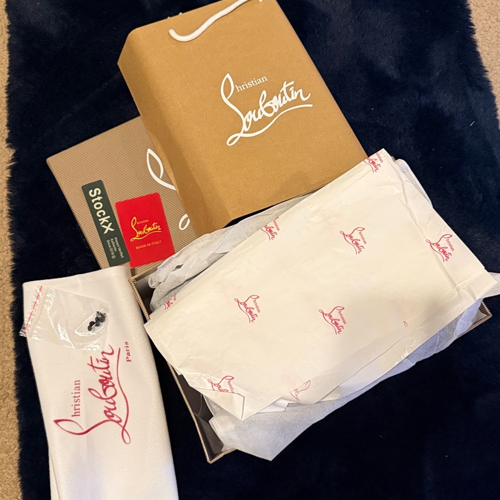 Christian Louboutin Brown Gift Box - Picture 8 of 9